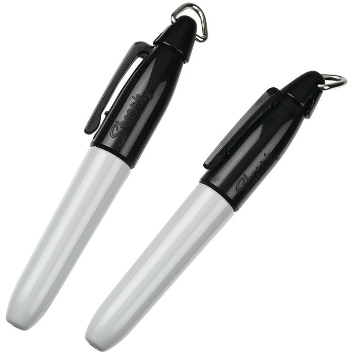 Sharpie Mini Permanent Marker – Fine Tip, Black, Writes On Almost Any Surface, Great For Golf Balls & Labeling